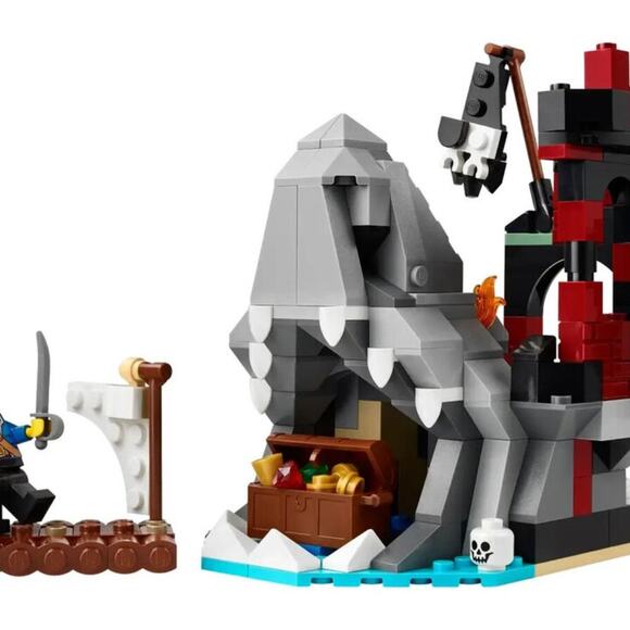 NEW LEGO Creator 40597 Scary Pirate Island 214 Piece Halloween Building Set Kit - Picture 6 of 11